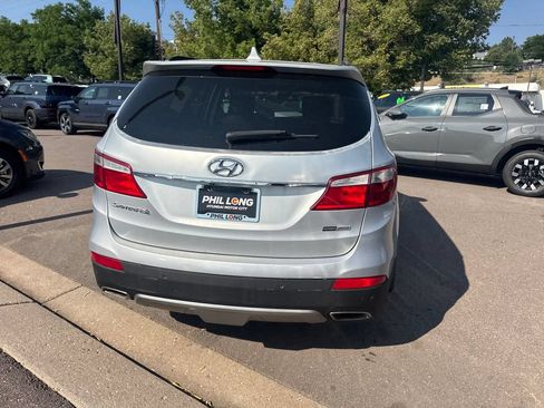 Used 2016 Hyundai Santa Fe SE w/ Option Group 03 AWD/4WD image 10