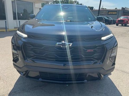Used 2025 Chevrolet Equinox RS FWD image 11