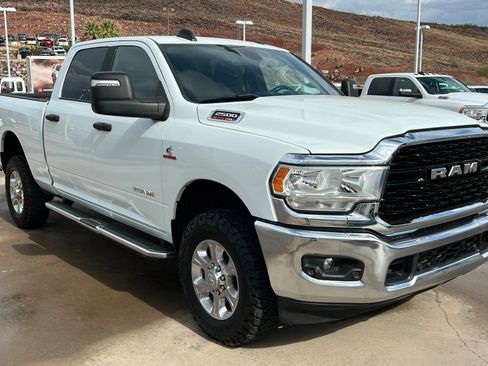Used 2024 RAM 2500 Big Horn w/ Off Road Package AWD/4WD image 7