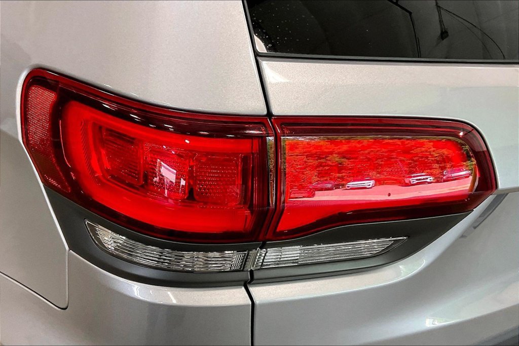 Used 2019 Jeep Grand Cherokee Trailhawk AWD/4WD image 24