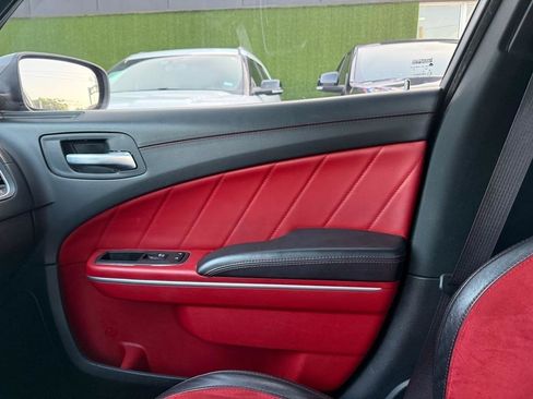 Used 2022 Dodge Charger Scat Pack w/ Dynamics Package RWD image 23