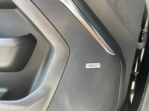 Used 2025 GMC Yukon Denali AWD/4WD image 25