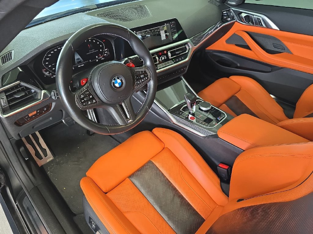Used 2021 BMW M4 Competition w/ M Carbon Exterior Package RWD image 4