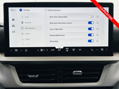New 2026 Ford Explorer Active w/ Active Comfort Package image 9