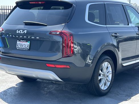 Certified 2022 Kia Telluride LX FWD image 8