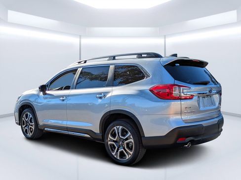 Used 2026 Subaru Ascent Touring w/ Popular Package #2 AWD/4WD image 5