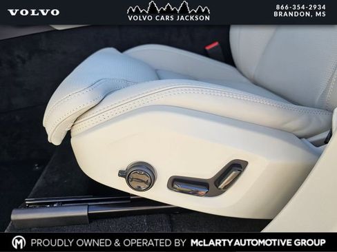 New 2026 Volvo XC90 B6 Ultra w/ Protection Package Premier AWD/4WD image 14