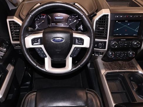 Certified 2019 Ford F350 Lariat w/ Lariat Ultimate Package AWD/4WD image 14