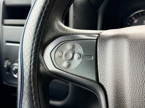 Used 2017 Chevrolet Silverado 1500 Custom w/ Custom Convenience Package image 9