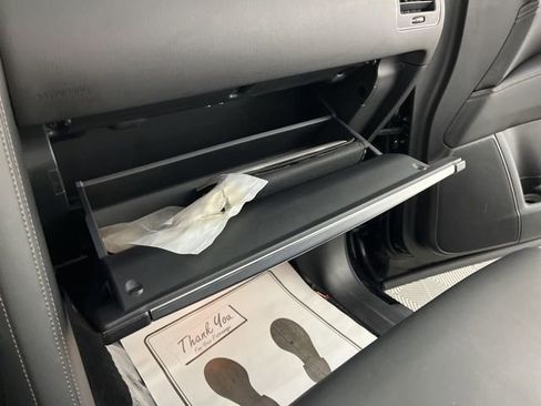 Used 2023 Nissan Armada Platinum w/ Captain's Chairs Package RWD image 40