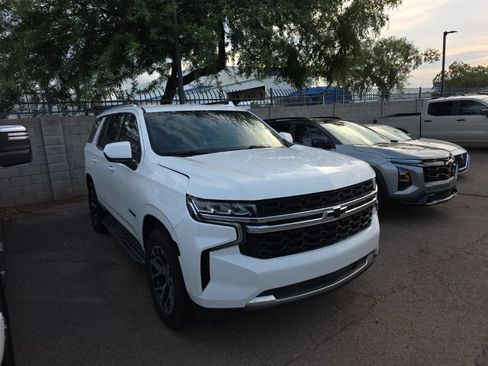 Used 2021 Chevrolet Tahoe LS RWD image 2