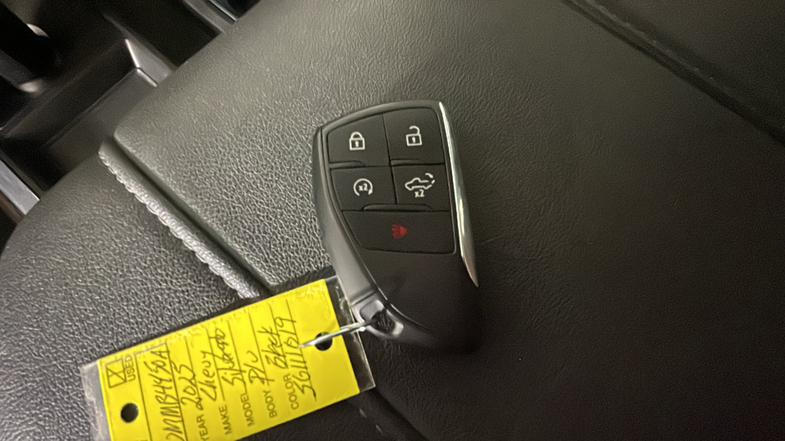 Used 2025 Chevrolet Silverado 1500 LT Trail Boss w/ Convenience Package II AWD/4WD image 25