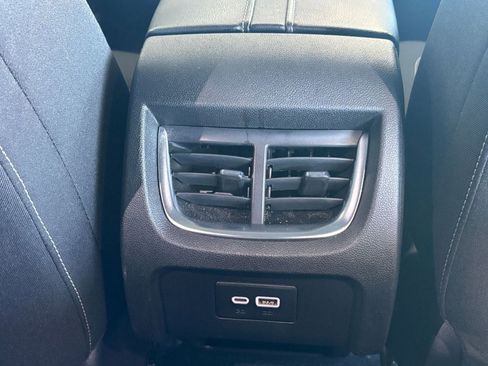 Used 2025 Chevrolet Blazer LT image 23