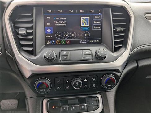 Used 2023 GMC Acadia SLT image 14