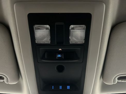 Used 2017 RAM 1500 Big Horn AWD/4WD image 30