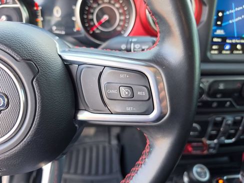 Used 2022 Jeep Gladiator Rubicon w/ LED Lighting Group AWD/4WD image 39
