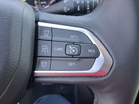 Used 2025 Jeep Compass Limited AWD/4WD image 20