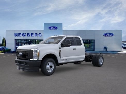 New 2026 Ford F350 XL AWD/4WD image 3