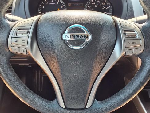 Used 2013 Nissan Altima 2.5 S FWD image 16