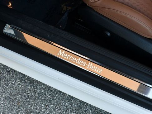 Used 2024 Mercedes-Benz CLE 300 4MATIC Cabriolet image 81