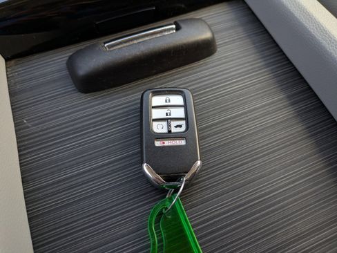 Used 2019 Honda Pilot Touring image 33