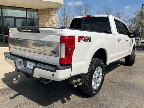 Used 2017 Ford F250 Platinum w/ Platinum Ultimate Package AWD/4WD image 3