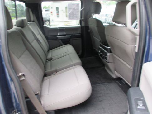 Used 2017 Ford F150 XLT w/ Equipment Group 302A Luxury AWD/4WD image 17