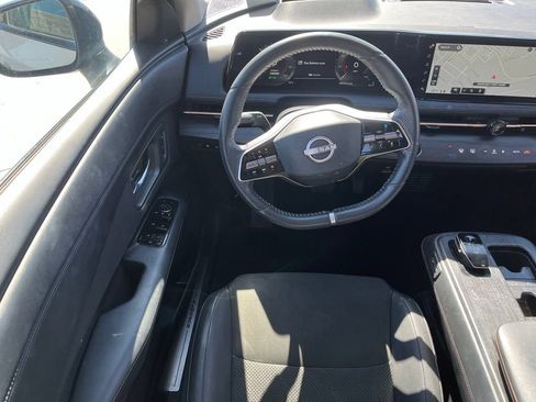 Used 2023 Nissan Ariya AWD image 12