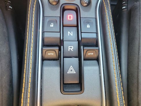 Used 2017 McLaren 570S image 15