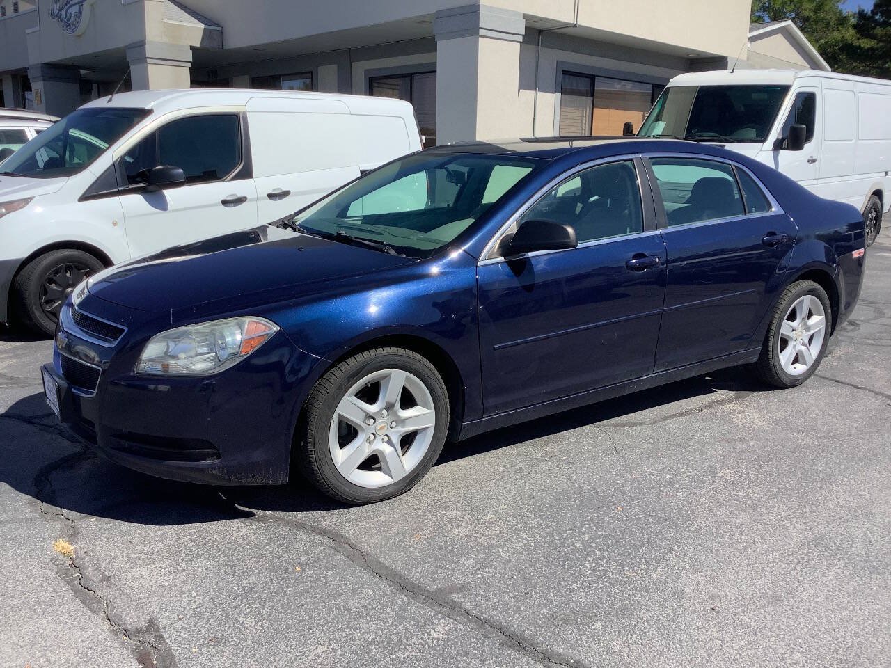 Used 2011 Chevrolet Malibu LS FWD image 16