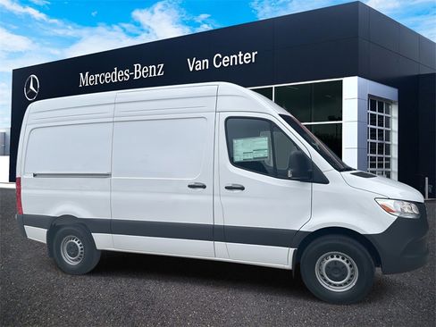 New 2025 Mercedes-Benz Sprinter 2500 image 2