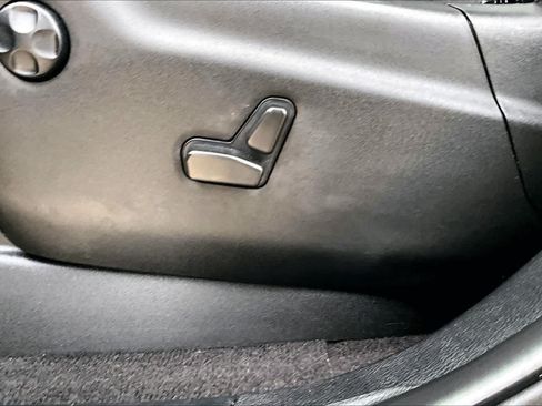Used 2022 Dodge Durango R/T RWD image 31