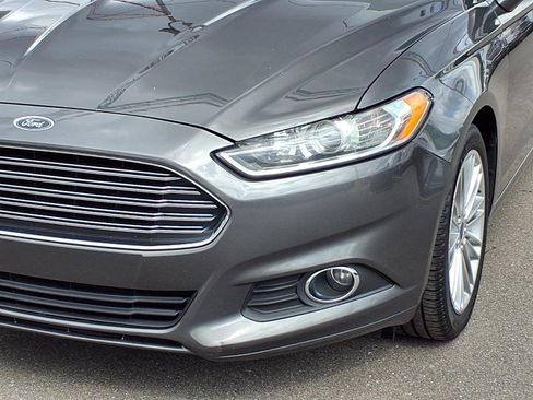 Used 2015 Ford Fusion SE w/ Equipment Group 202A image 28