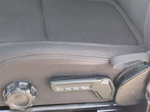 Used 2022 Jeep Wrangler Unlimited Sahara w/ Cold Weather Group image 17