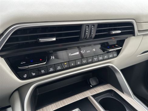 Used 2024 MAZDA CX-90 3.3 Turbo w/ Premium Plus Pkg image 18