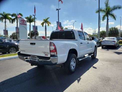 Used 2013 Toyota Tacoma PreRunner image 11