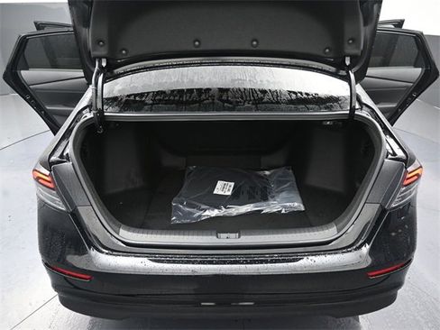 New 2026 Honda Accord LX image 7