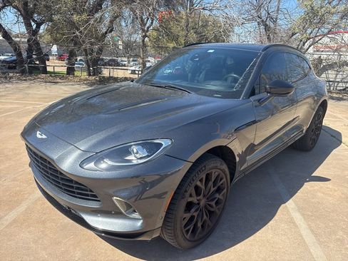 Used 2021 Aston Martin DBX Base image 1