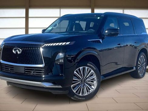 New 2026 INFINITI QX80 Luxe image 1