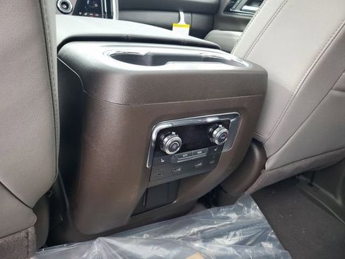 New 2026 GMC Yukon XL Elevation w/ Elevation Premium Package image 16