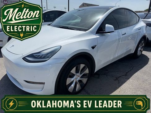 Used 2021 Tesla Model Y Long Range AWD/4WD image 1