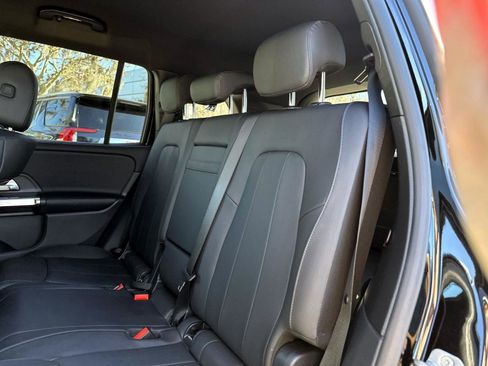 Used 2025 Mercedes-Benz GLB 250 image 14