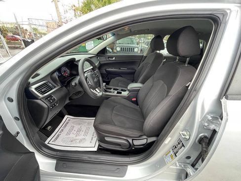 Used 2019 Kia Optima LX FWD image 9