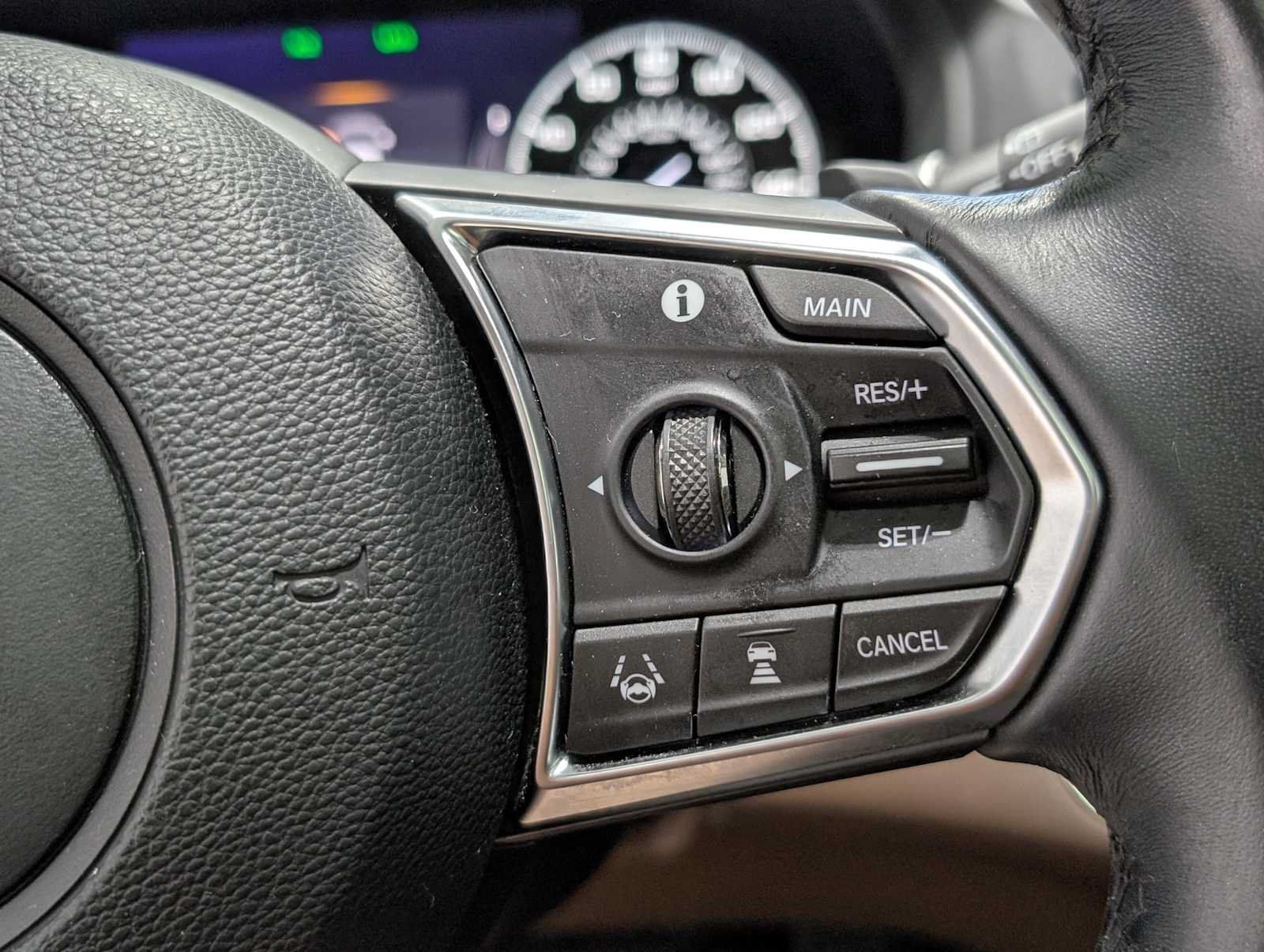 Used 2020 Acura RDX w/ Technology Package AWD/4WD image 36