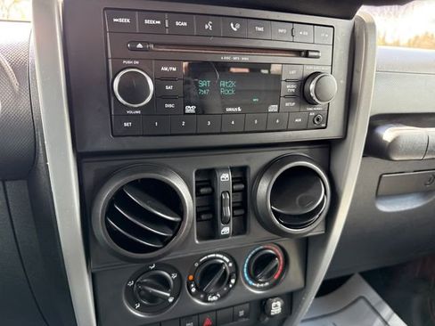 Used 2008 Jeep Wrangler Unlimited Rubicon w/ Dual Top Group image 32