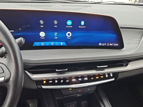 Certified 2025 Cadillac XT4 Premium Luxury FWD image 15