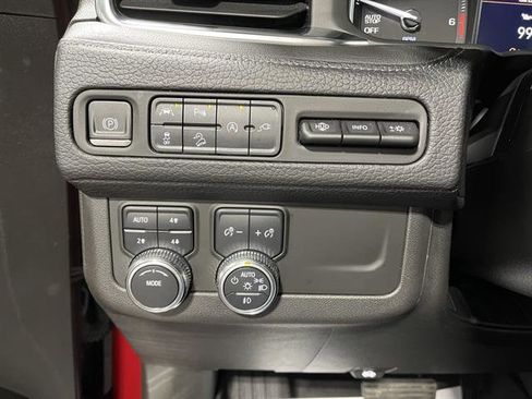 Used 2021 GMC Yukon Denali w/ Denali Premium Package image 41