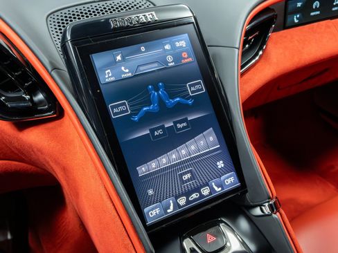 Used 2022 Ferrari Roma RWD image 80