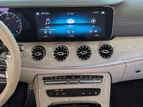 Used 2023 Mercedes-Benz E 450 Coupe image 25