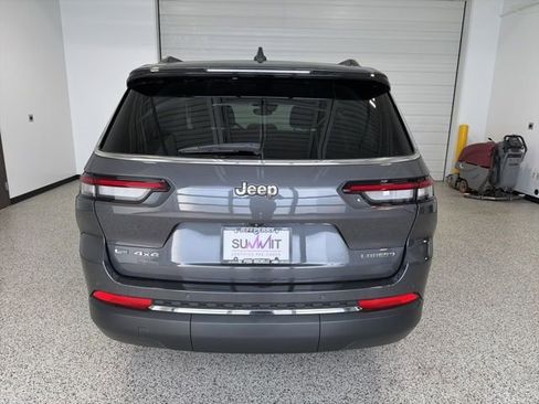 Used 2022 Jeep Grand Cherokee L Laredo w/ Luxury Tech Group I image 4